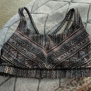 Lululemon free to be sports bra